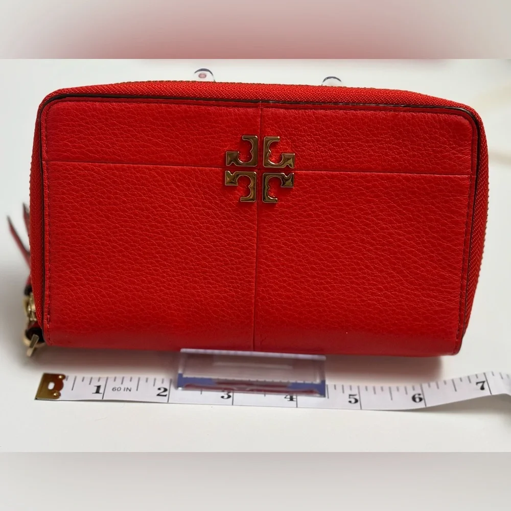 🧡 Tory Burch Orange Pebbled Leather Zip Wristlet Wallet 🧡
